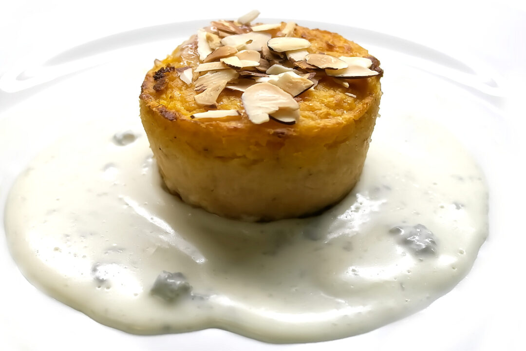 Sformatino di Zucca su crema di Gorgonzola e Mandorle Tostate